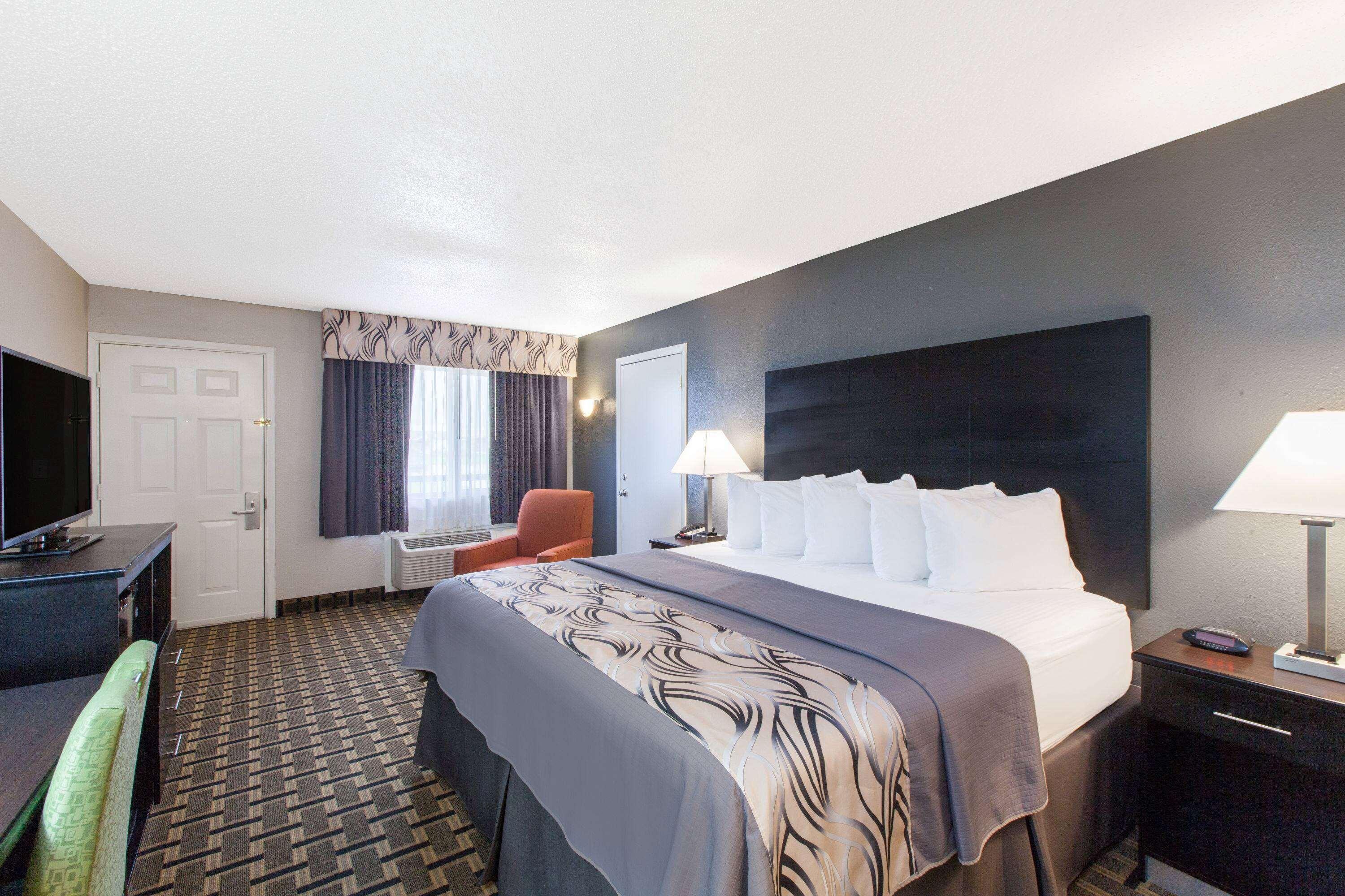 Days Inn By Wyndham Эннис Экстерьер фото