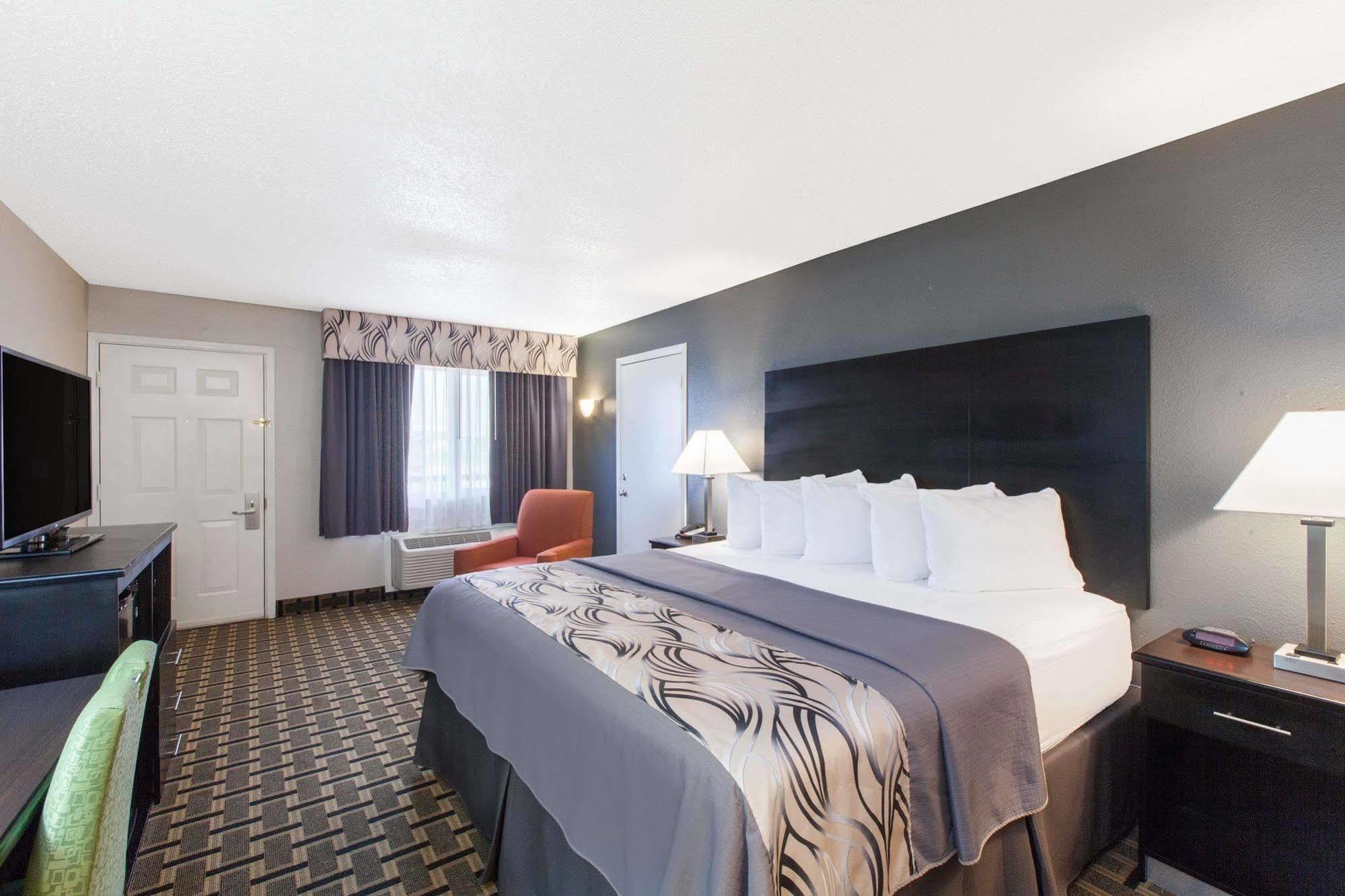 Days Inn By Wyndham Эннис Экстерьер фото